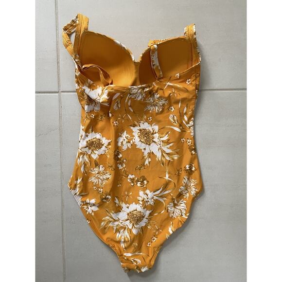 Nip Tuck Swim One Piece Swimsuit Floral Ruched Swimwear - Picture 5 of 9